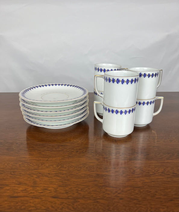 Vintage Blue And White Patterned Cup & Saucer Set (6)