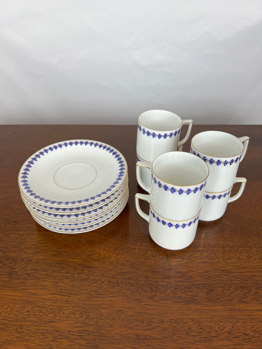 Vintage Blue And White Patterned Cup & Saucer Set (6)